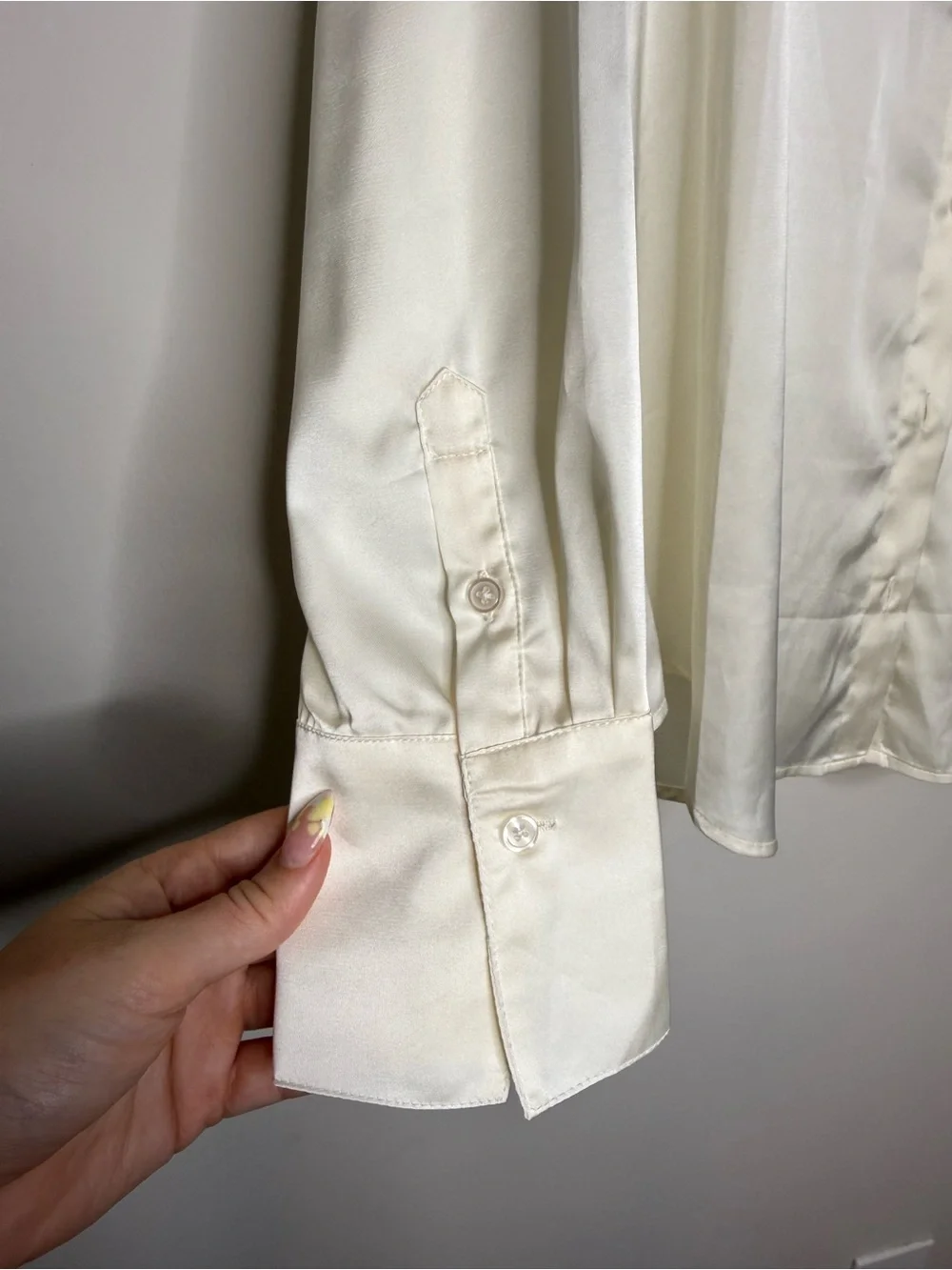 Banana Republic Men's Ivory Satin Button-Up Shirt